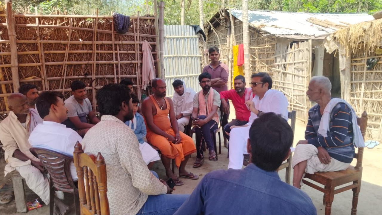 भीषण सड़क दुर्घटना में तीन की मौत