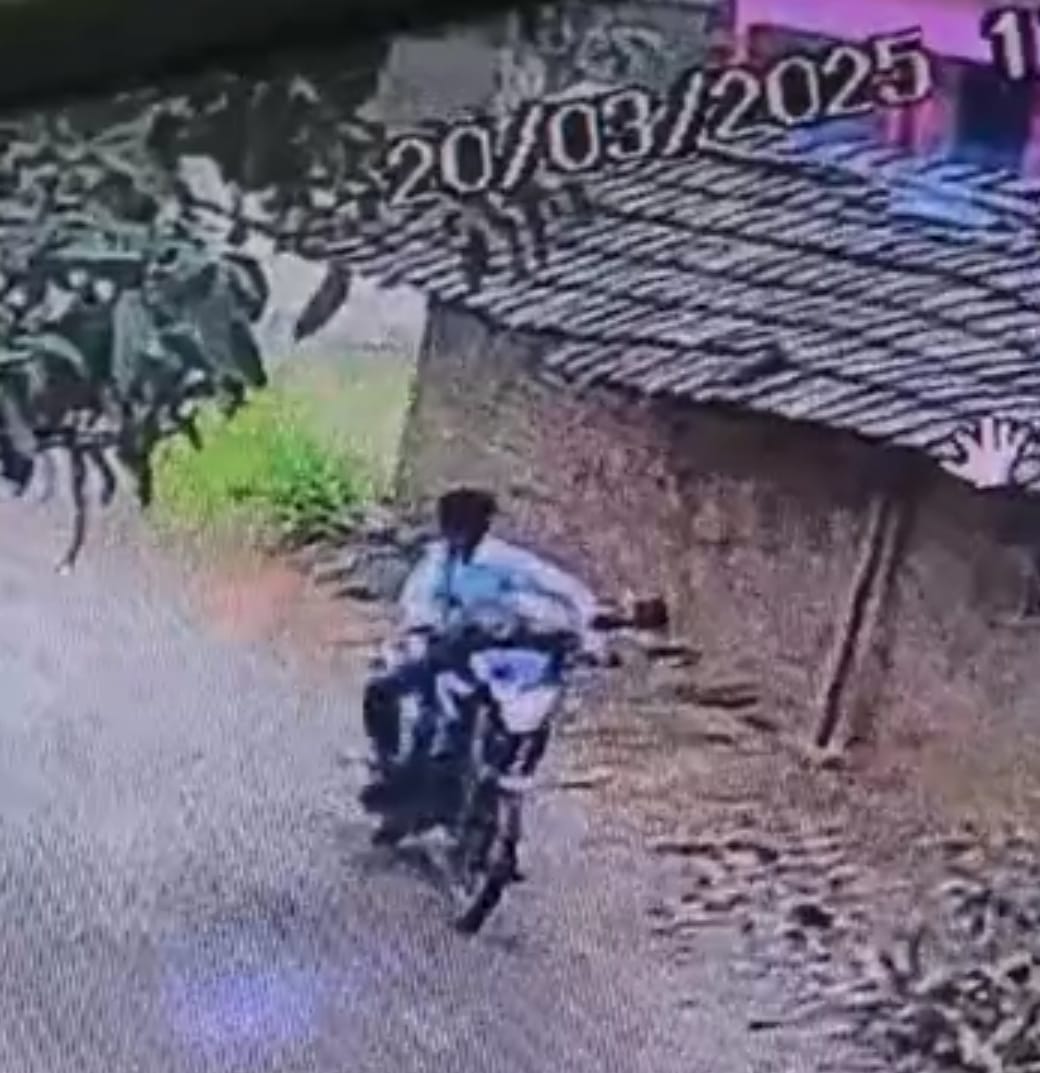 बुजुर्ग महिला से चेन स्नेचिंग, मामला सीसीटीवी कैमरा में कैद