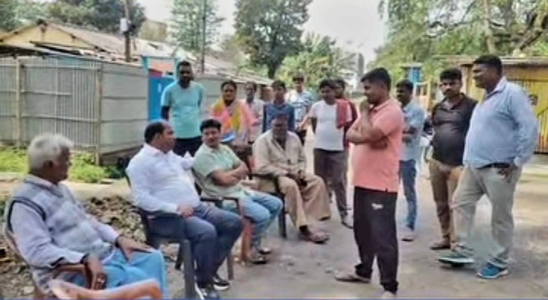 वीआईपी के राष्ट्रीय उपाध्यक्ष ने चलाया छातापुर विधानसभा क्षेत्र के वीरपुर नगर में जनसंपर्क अभियान