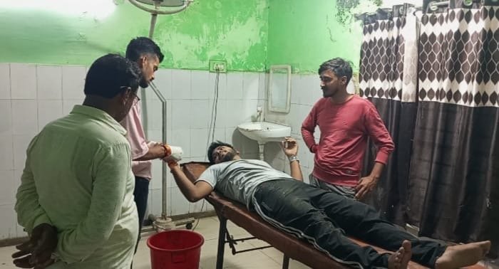 मेहरमा में ऑटो और बाइक की टक्कर, कटिहार का 22 वर्षीय युवक घायल