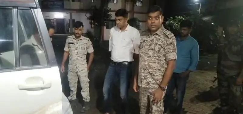पाकुड़ में स्कॉर्पियो से भारी मात्रा में टिक टॉक खैनी बरामद, चालक हिरासत में