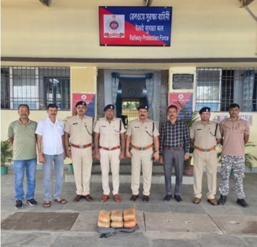 हिजली रेलवे स्टेशन पर RPF की बड़ी कार्रवाई, लावारिस बैग से 6.315 किलो गांजा बरामद